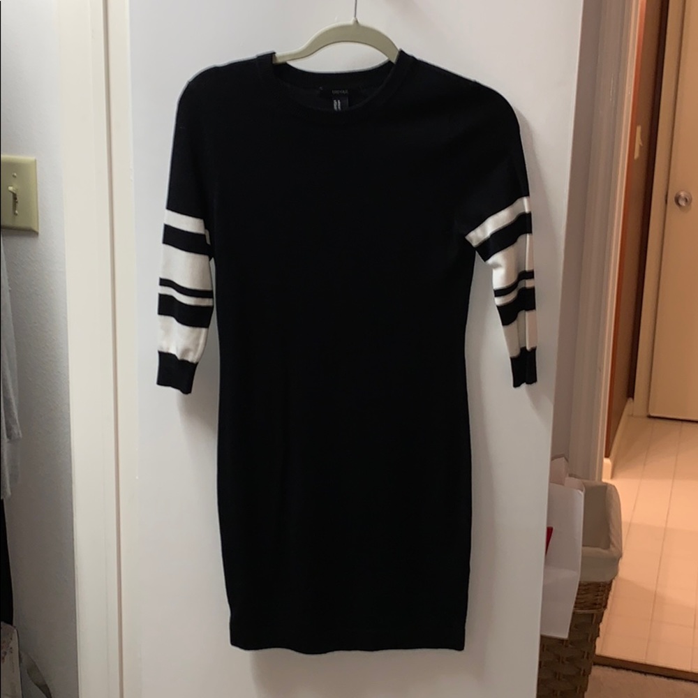 Forever 21 Bodycon Striped Sleeve Dress